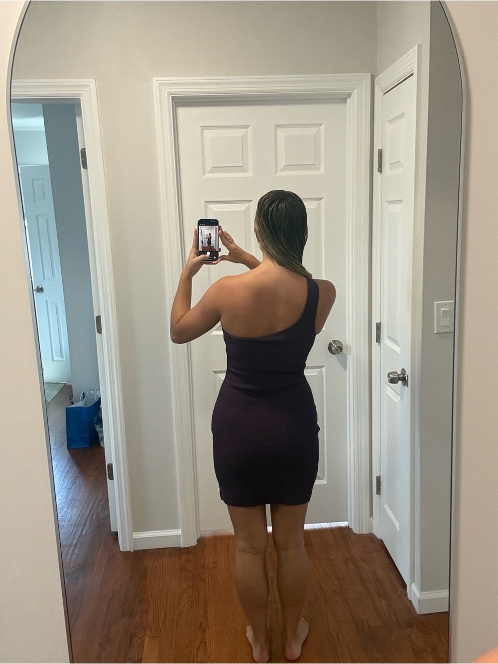 Aritzia Babaton One-Shoulder Ribbed Mini Dress in Deep Purple - Picture 3 of 6
